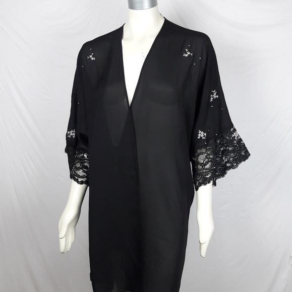 Victoria's Secret Other - Victoria's Secret Collection Embroidered Robe
